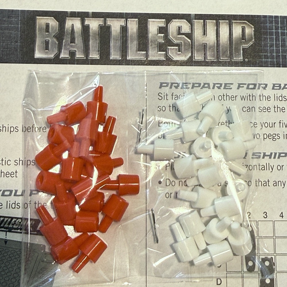 Battleship 2012 Game Hasbro Replacement Parts  40 Pieces 20 Red‎ Pegs 20 White C